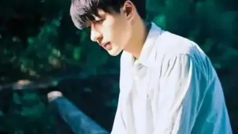 “伊万科维奇去留未决，悬念至21点13分揭晓，知情人士透露足协未做最终定论”